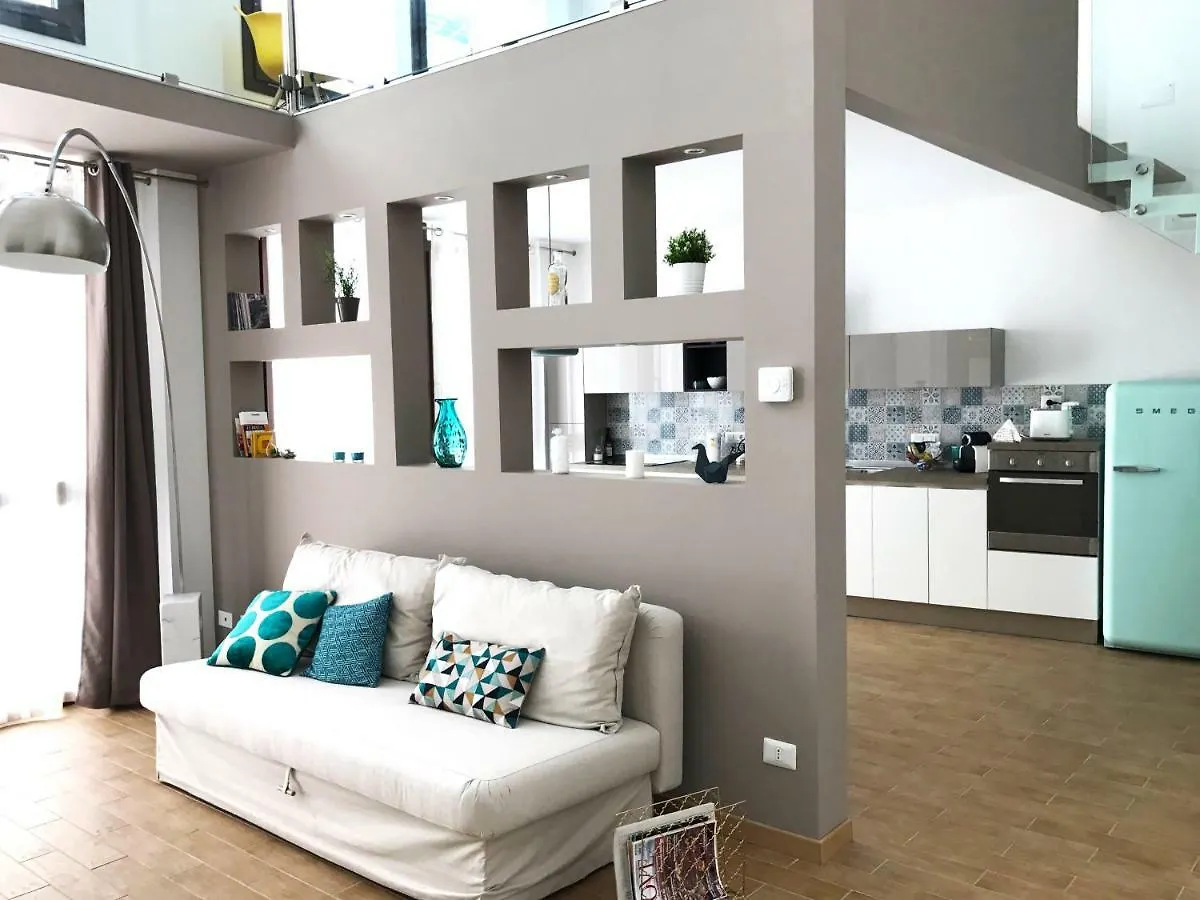 Apartment Laetitia Home Suite - Palazzo Quaroni Palermo Italy