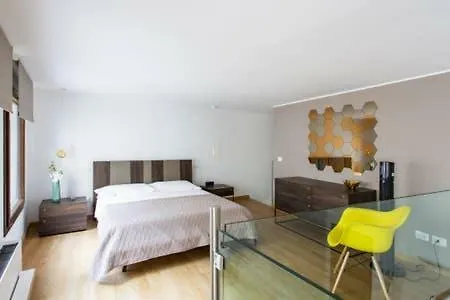 Laetitia Home Suite - Palazzo Quaroni Palermo