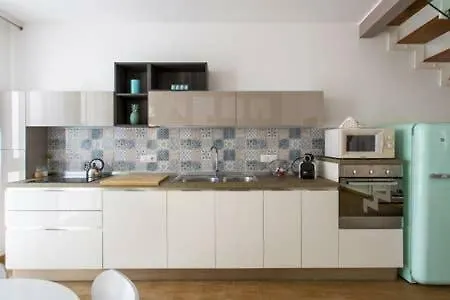 Laetitia Home Suite - Palazzo Quaroni Palermo